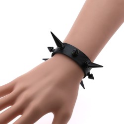 one-row-studded-pu-leather-bracelet.jpg